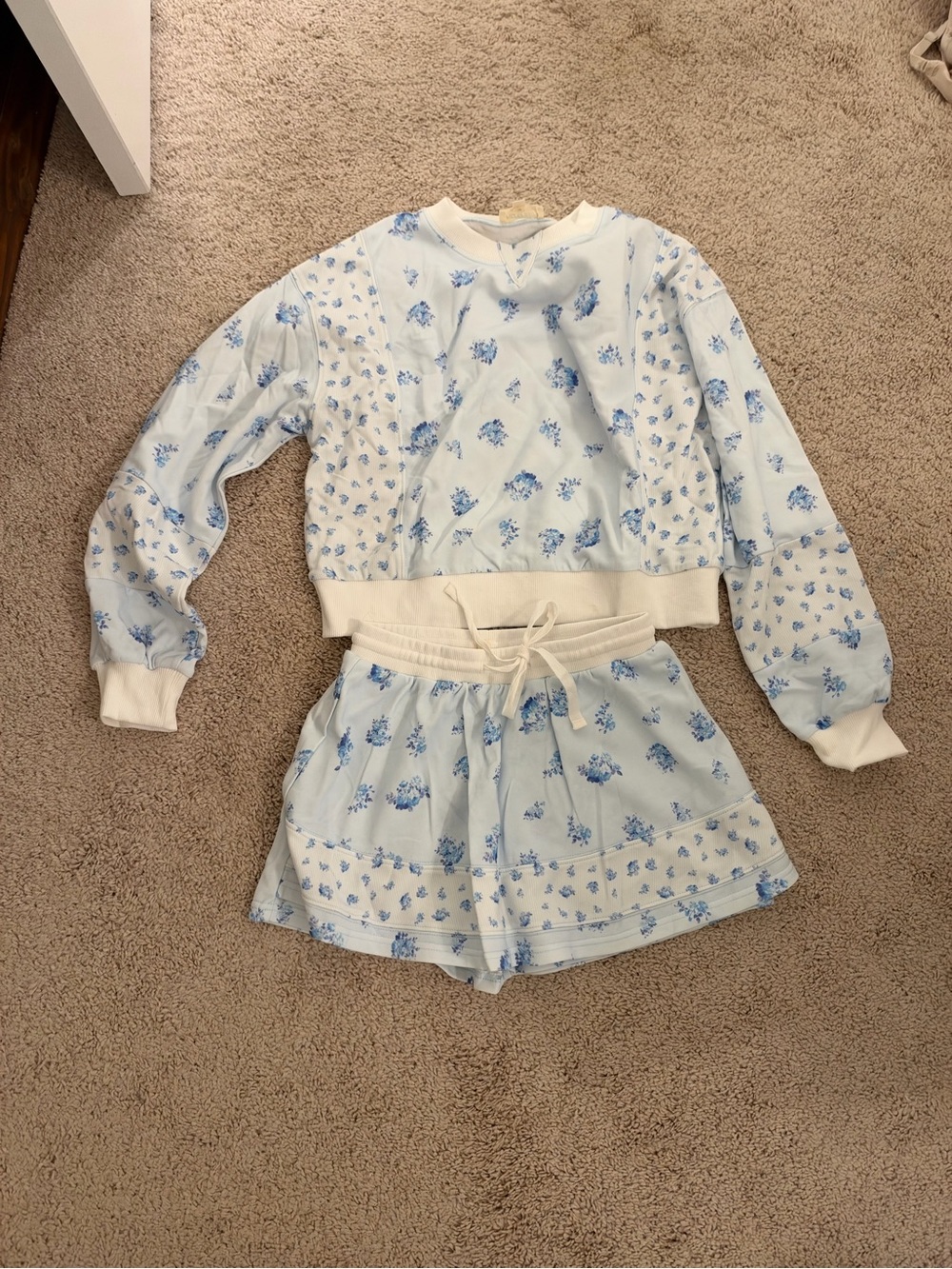 NWOT Rareraw blue floral Two-Piece Loungewear